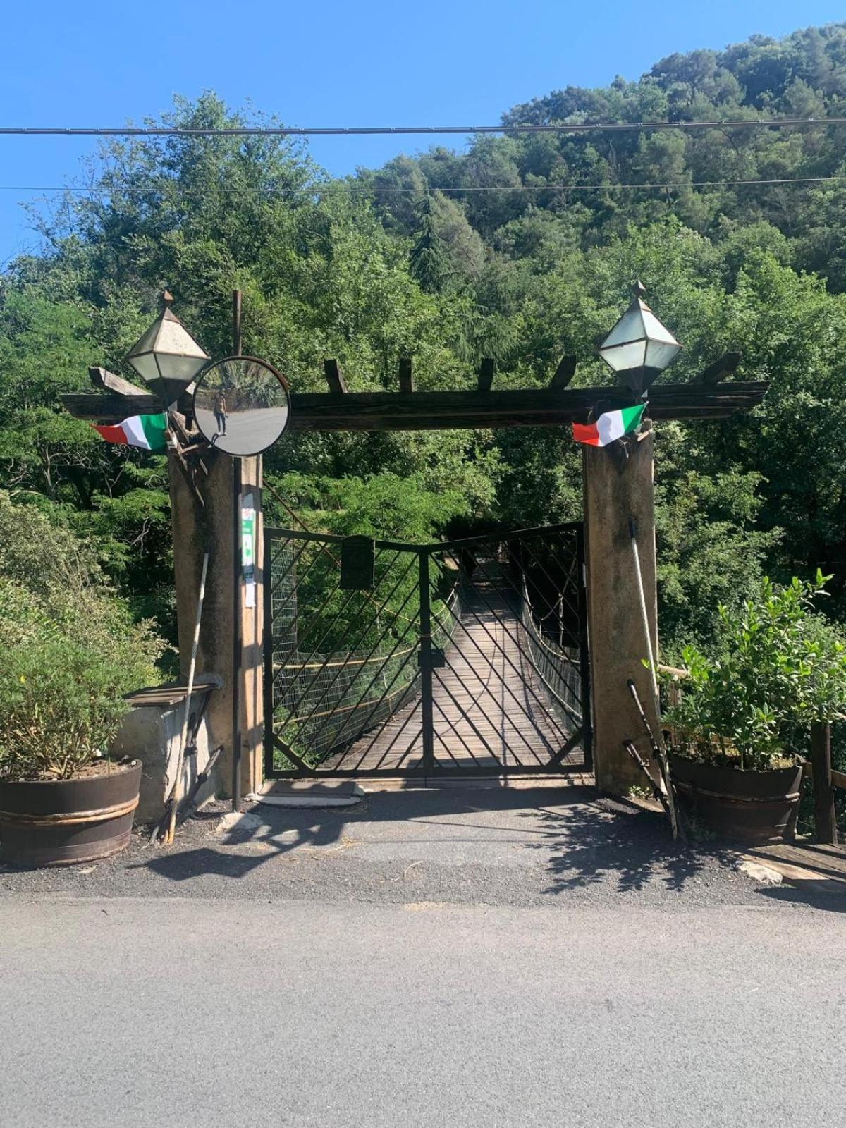 Agricamping Ponteraggio N.1 Otel Dolceacqua Dış mekan fotoğraf